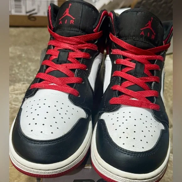 Nike Air Jordan 1 Mid Black White & Gym Red size 5.5 boys; size 7 women’s - Picture 2 of 6